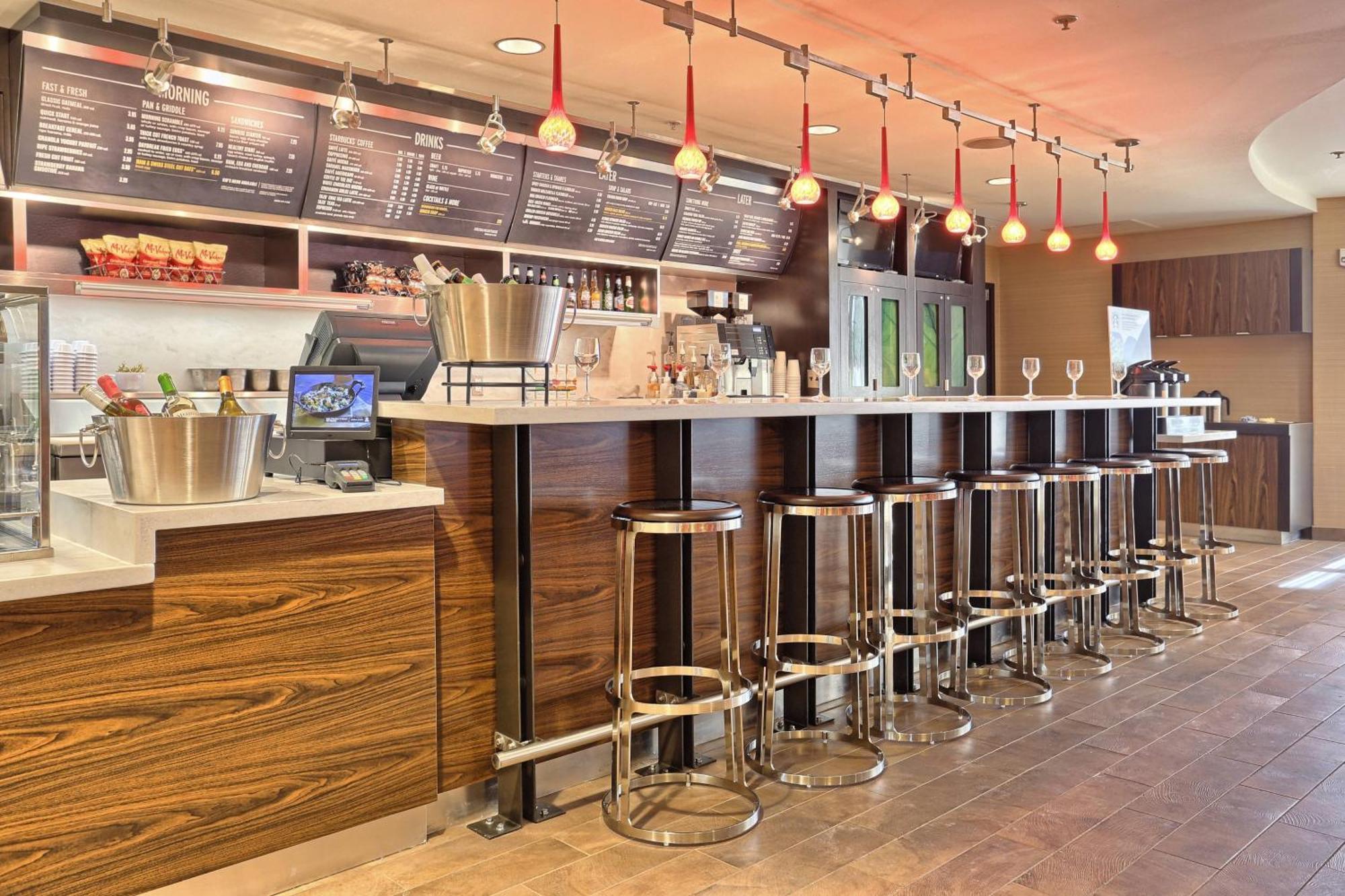 Courtyard By Marriott Harrisburg West/mechanicsburg Mechanicsburg