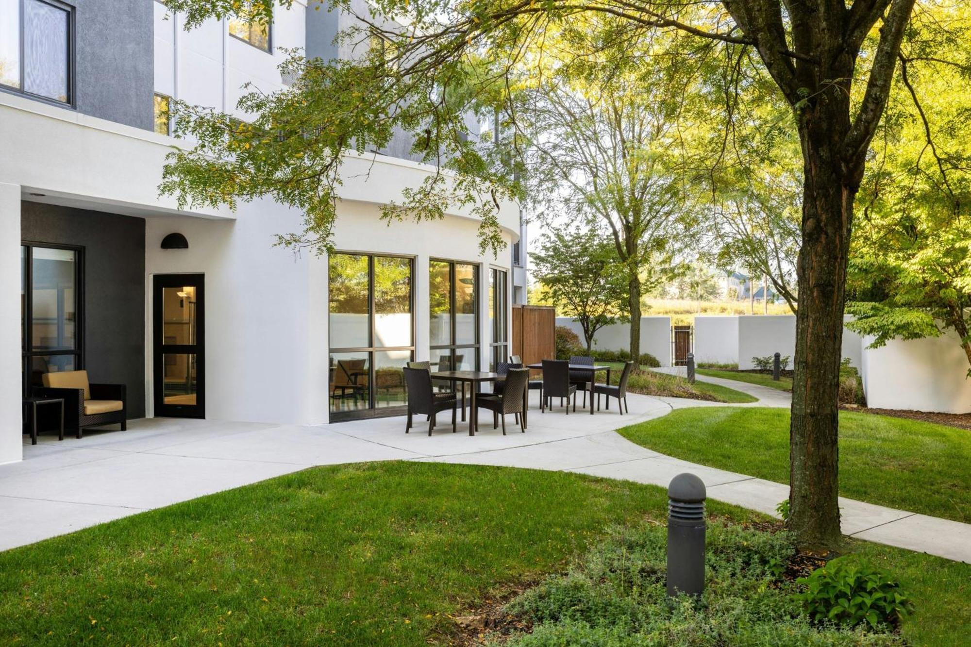 Hotel Courtyard By Marriott Harrisburg West/mechanicsburg