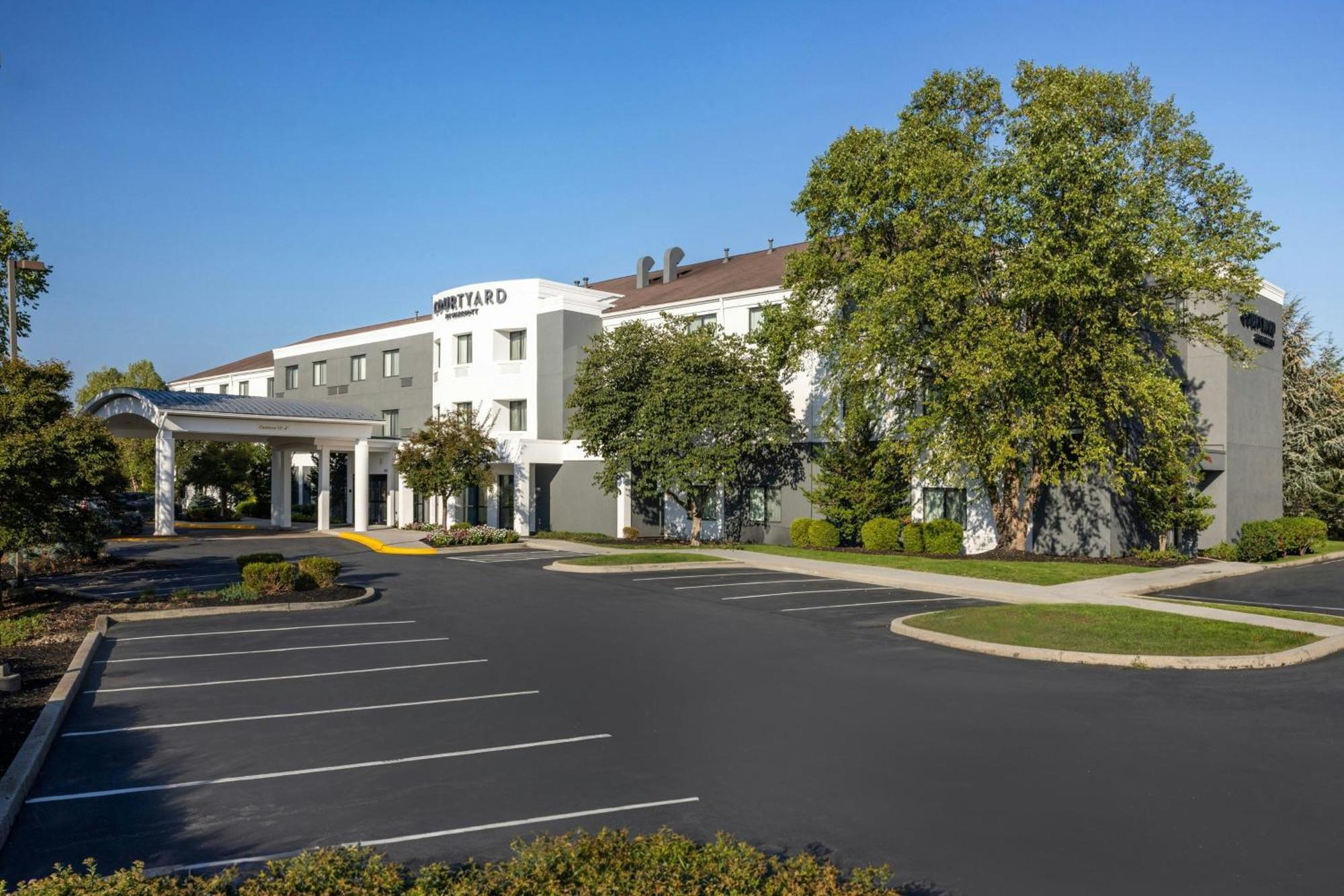 Courtyard By Marriott Harrisburg West/mechanicsburg 3* Mechanicsburg